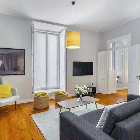 Apartment Whome Prime Living Great For D Nomads & R Workers